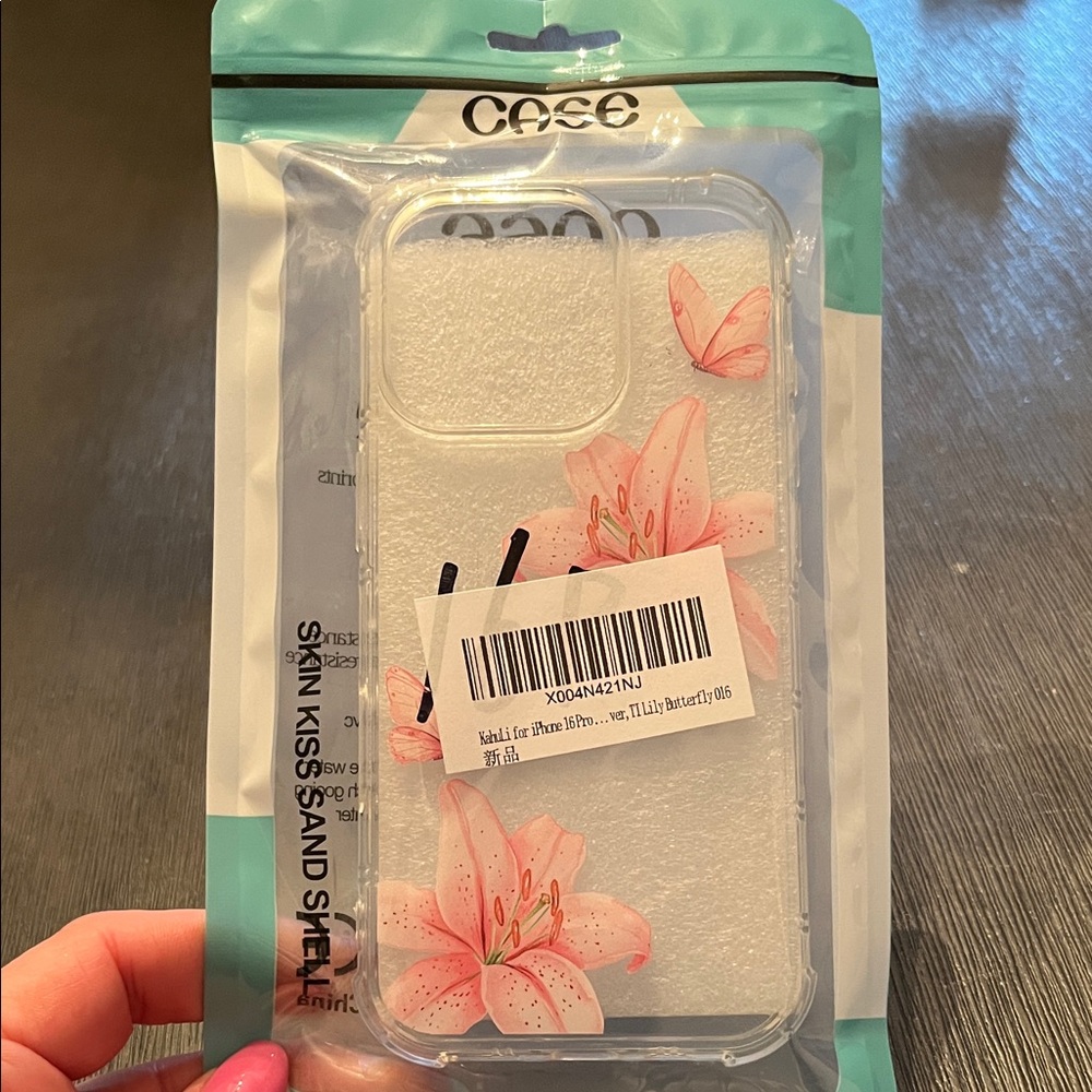 New IPhone 16 Pro lily and butterfly phone case